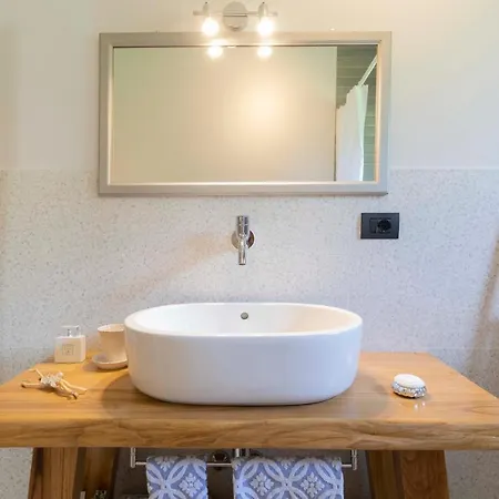 La Con Piscina Privata Ferienhaus Portoferraio