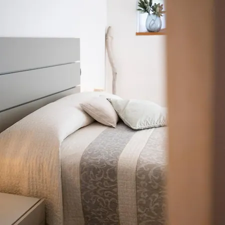 La Con Piscina Privata Ferienhaus Portoferraio