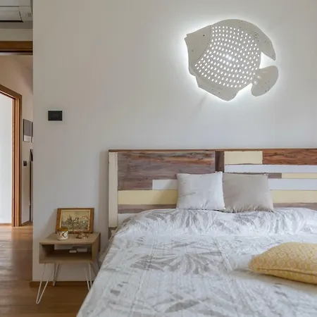 La Con Piscina Privata Ferienhaus Portoferraio