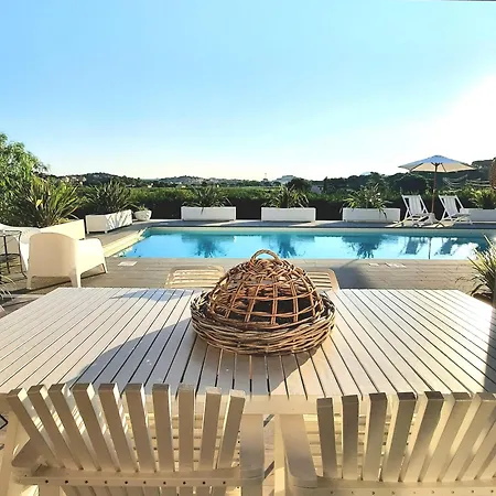 Penzion La Con Piscina Privata Portoferraio