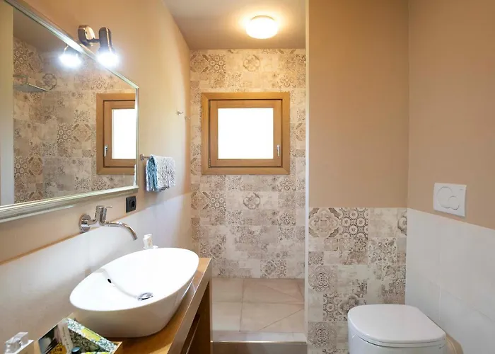 게스트하우스 La Con Piscina Privata 4*