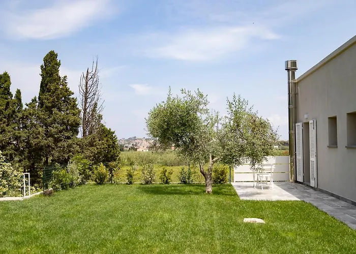 게스트하우스 La Con Piscina Privata 4*