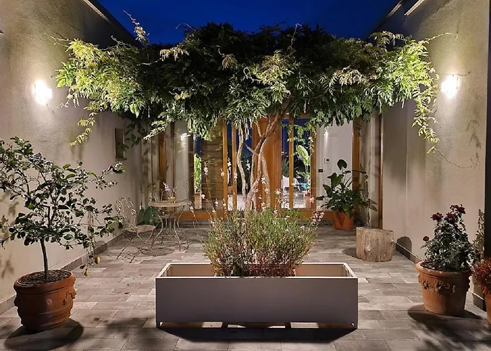 게스트하우스 La Con Piscina Privata