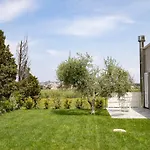 Casa de hóspedes La Con Piscina Privata 4*