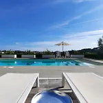 La Con Piscina Privata